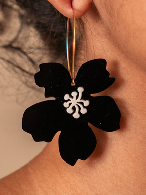 Amaryllis Flower Earring