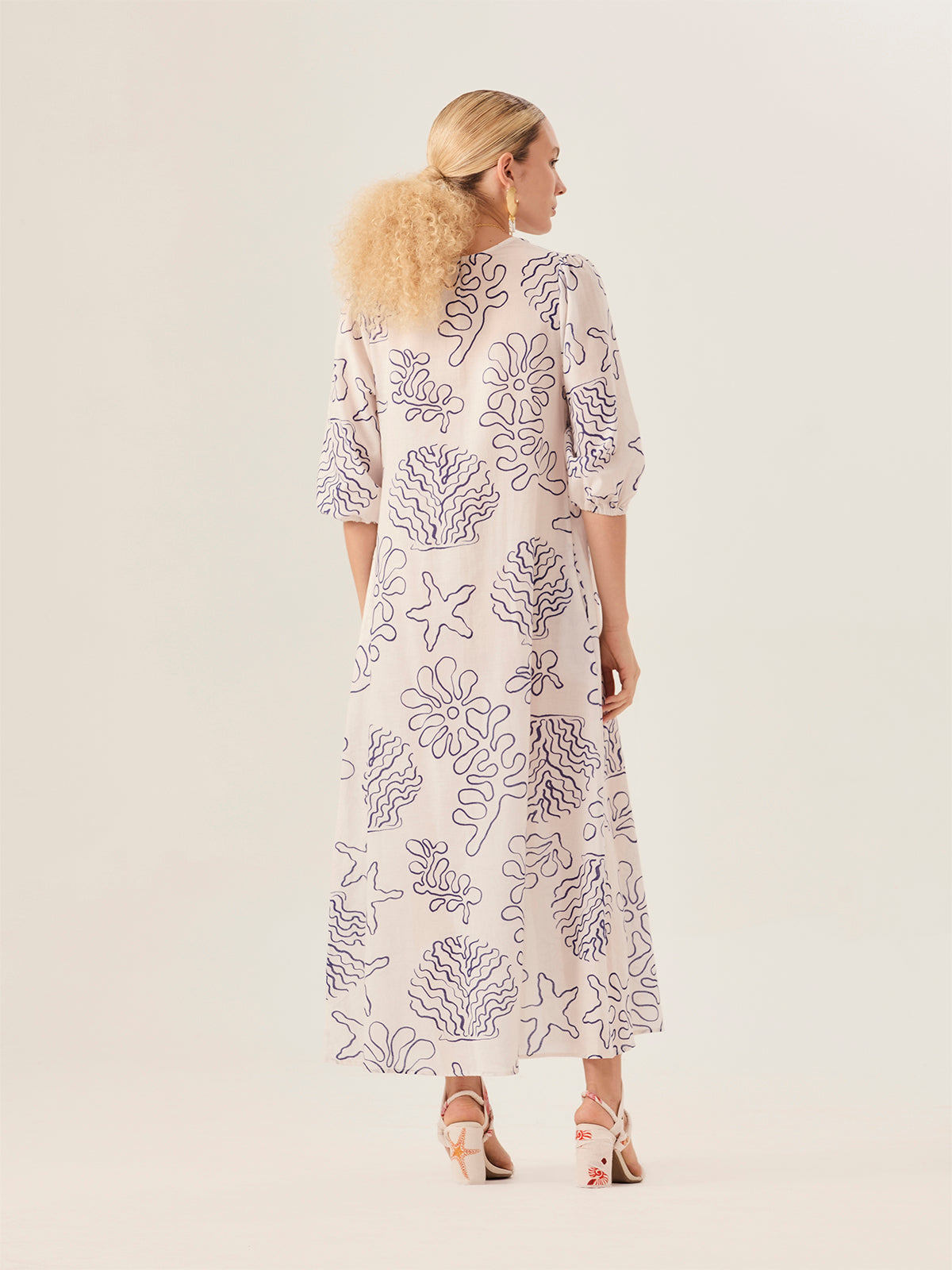 Long-Sleeve Flowing Dress - Troia