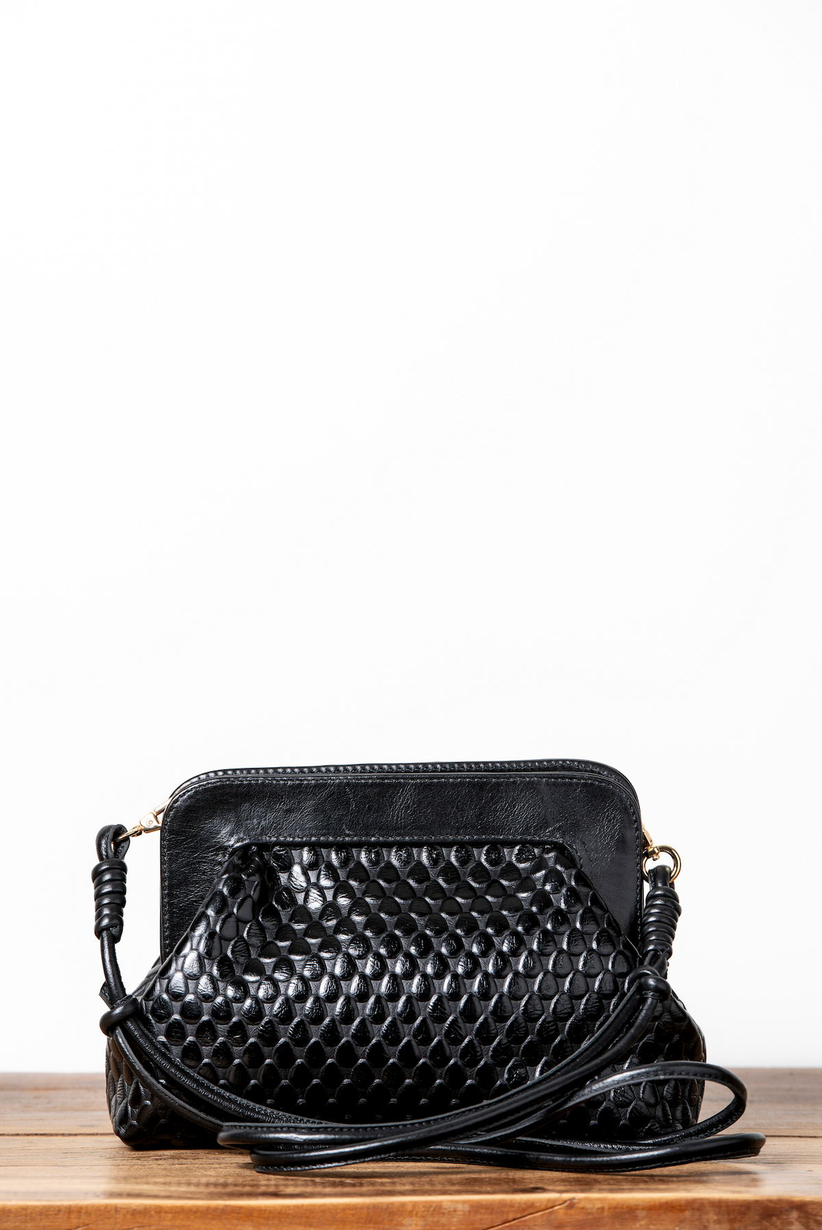 Sloane Queen Bee Clutch - Black