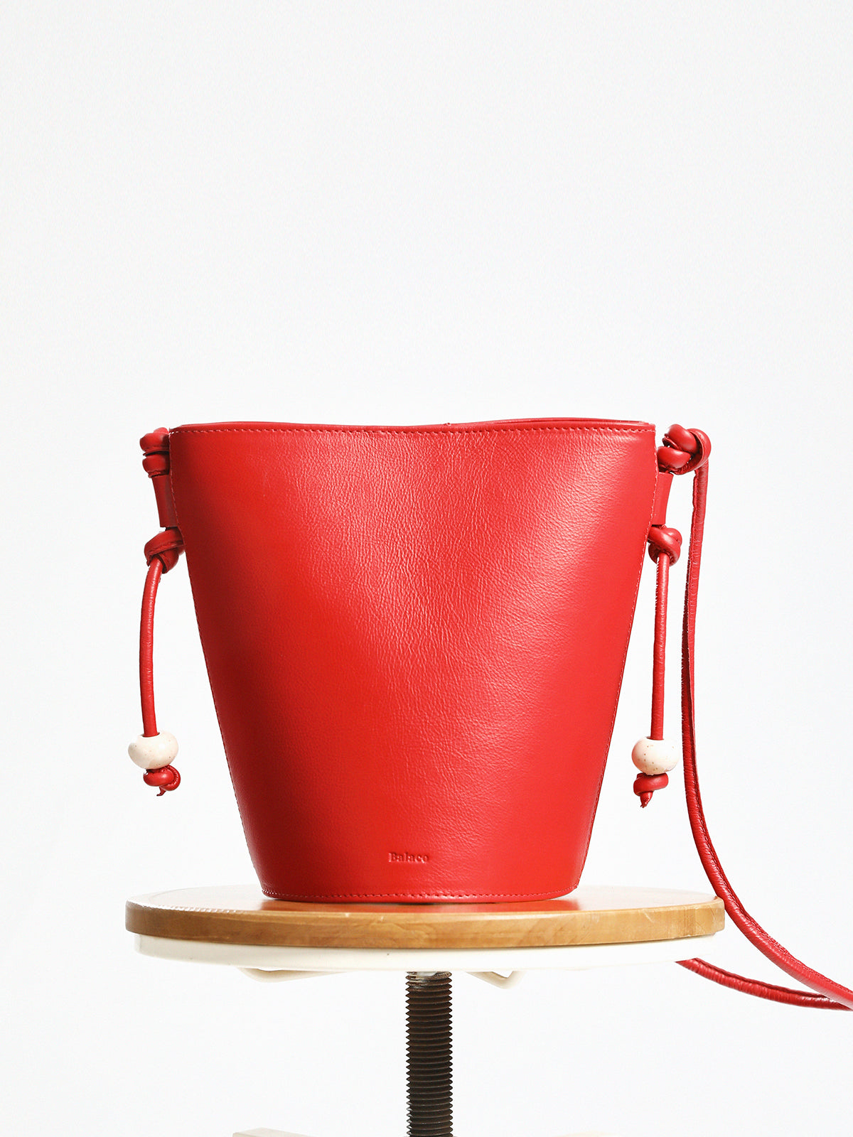 Nós Malagueta Bucket Bag